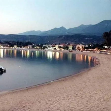 Near The Beach Paradise Mikra Mantineia I *