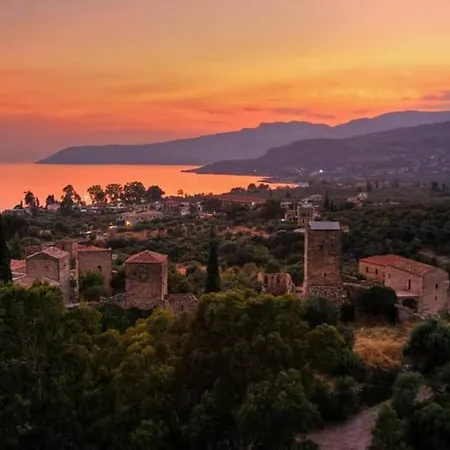 Near The Beach Paradise Mikra Mantineia I
